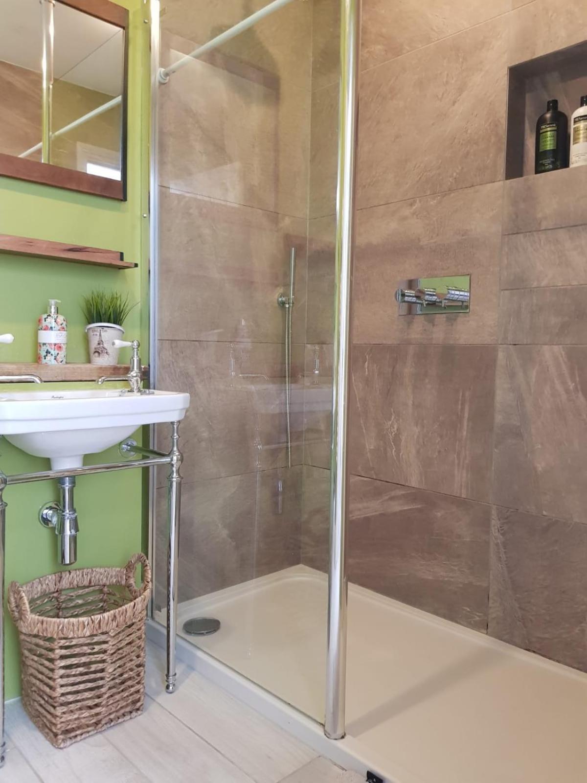 5 Bed House - Fancy - Sleep Up To 12 - Central Londyn Zewnętrze zdjęcie